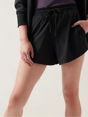 Athleta black crosswords shorts size XS